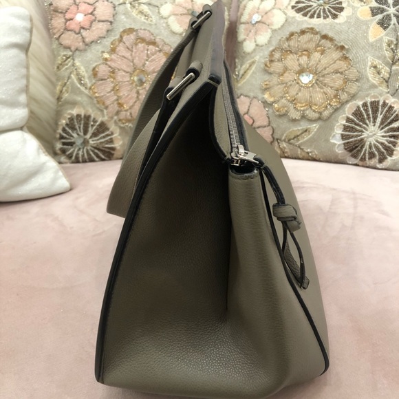 CelineTaupe Edge Bag! Excellent condition! - Picture 2 of 6